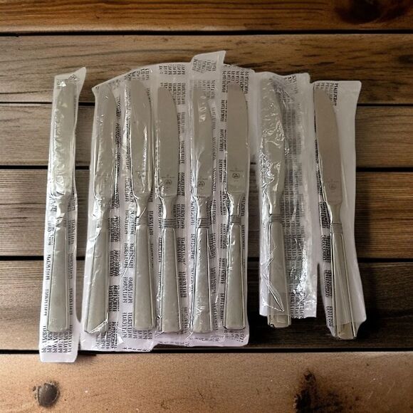 8 Pfaltzgraff Kenilworth Knives Knife Set Stainless Steel Solid Glossy Flatware - Picture 10 of 14